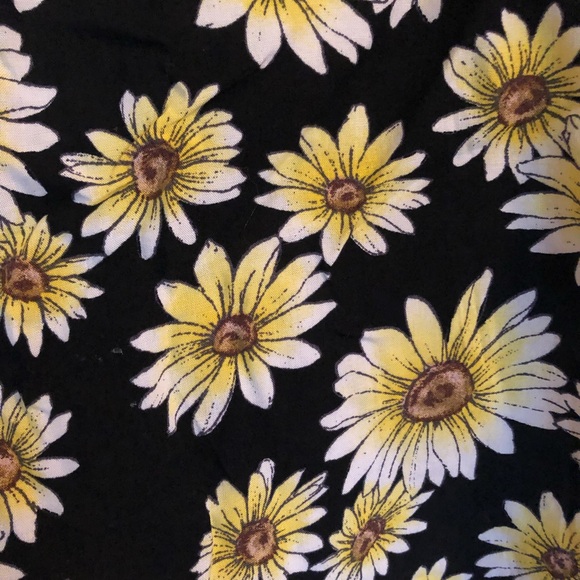 Forever 21 Floral Skirt/Skort - Picture 8 of 8